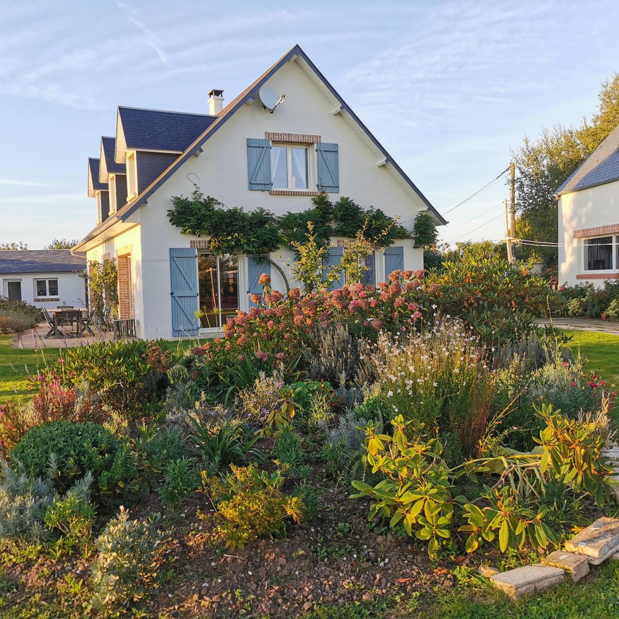 Dependance Au Calme Dans Notre Jardin Villa Saint-Aubin-Des-Preaux Kültér fotó